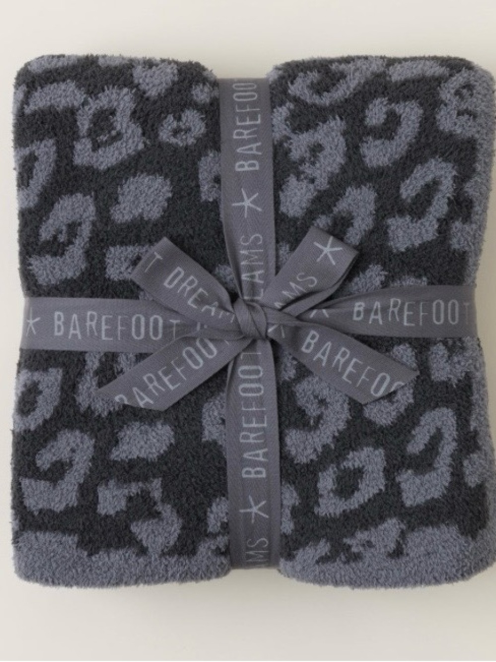 NWT Barefoot Dreams Graphite/Carbon Barefoot in the Wild Plush Throw (54"x72")